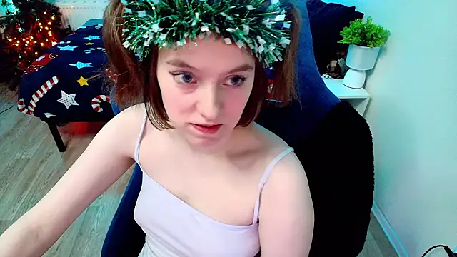 Snapshot of CranberryHot chatting on 02-02-26, 02:49 CranberryHot online show from 02-02-26, 02:49