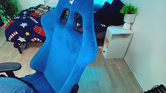 Snapshot of CranberryHot chatting on 02-20-26, 06:48 CranberryHot online show from 02-20-26, 06:48