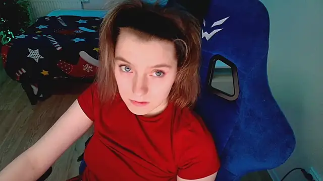 Snapshot of CranberryHot chatting on 03-01-26, 04:53 CranberryHot online show from 03-01-26, 04:53