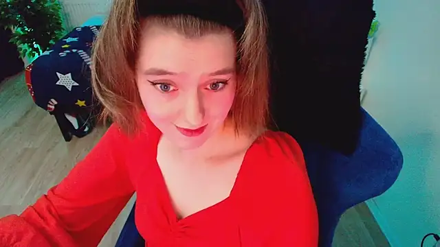 Snapshot of CranberryHot chatting on 03-02-26, 05:53 CranberryHot online show from 03-02-26, 05:53