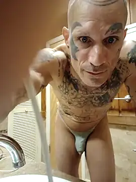 Snapshot of Casey884life chatting on 10-11-25, 06:01 Casey884life online show from 10-11-25, 06:01