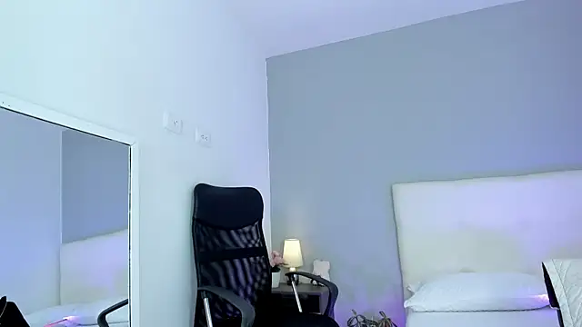 NataliaBuiles online show from 09-11-25, 04:40