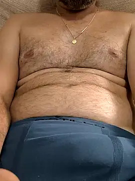 Leo Big online show from 01-20-25, 07:35