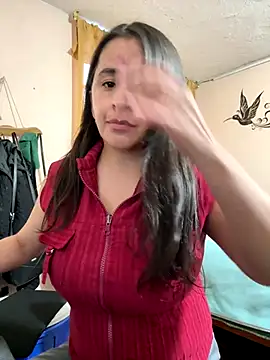 latinfemale online show from 11-17-25, 10:26