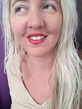 Snapshot of Mllesha74000 chatting on 10-02-25, 01:29 Mllesha74000 online show from 10-02-25, 01:29