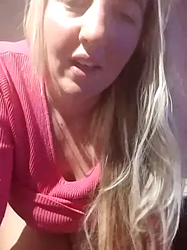 Snapshot of Mllesha74000 chatting on 12-18-25, 07:09 Mllesha74000 online show from 12-18-25, 07:09