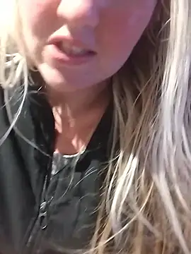 Snapshot of Mllesha74000 chatting on 01-14-26, 07:41 Mllesha74000 online show from 01-14-26, 07:41