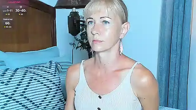 Snapshot of Christine_35 chatting on 11-06-25, 12:50 Christine 35 online show from 11-06-25, 12:50