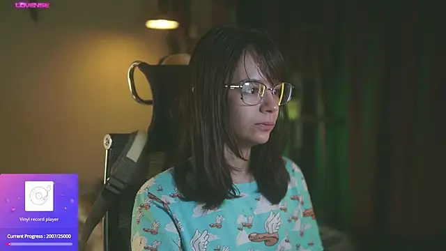 Snapshot of alyssa_sweet chatting on 10-03-25, 04:31 alyssa sweet online show from 10-03-25, 04:31