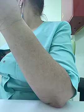 Snapshot of Alice_Sweetyyy chatting on 01-14-25, 01:17 Alice Sweetyyy online show from 01-14-25, 01:17