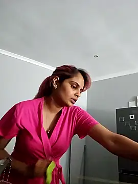 Snapshot of DirtySnowball69 chatting on 01-12-26, 01:16 DirtySnowball69 online show from 01-12-26, 01:16