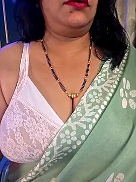 Snapshot of tarivishu23 chatting on 04-20-26, 01:14 tarivishu23 online show from 04-20-26, 01:14