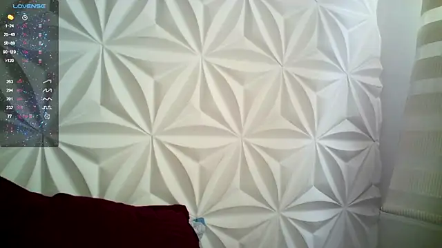 Snapshot of jerryandjessica chatting on 10-24-25, 06:26 jerryandjessica online show from 10-24-25, 06:26