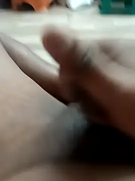 Snapshot of Indianshine chatting on 02-21-25, 12:39 Indianshine online show from 02-21-25, 12:39