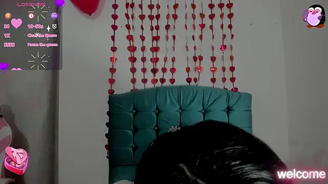 Snapshot of Anal_Milky_Momma chatting on 02-15-25, 02:33 Anal Milky Momma online show from 02-15-25, 02:33