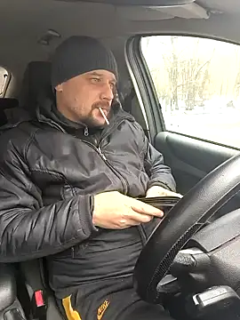 Snapshot of DanielOhCool chatting on 02-07-25, 09:37 DanielOhCool online show from 02-07-25, 09:37