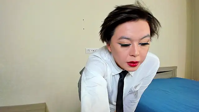 Snapshot of pika_pika1 chatting on 01-11-25, 01:37 pika pika1 online show from 01-11-25, 01:37