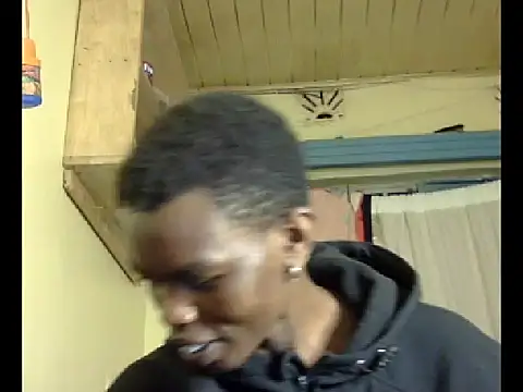 Snapshot of sluutygirl chatting on 09-16-25, 01:28 sluutygirl online show from 09-16-25, 01:28