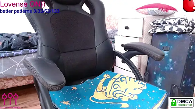 sweet cute cat online show from 03-17-25, 07:35