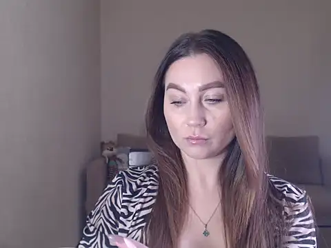 Snapshot of marishaarimova chatting on 11-18-25, 03:01 marishaarimova online show from 11-18-25, 03:01