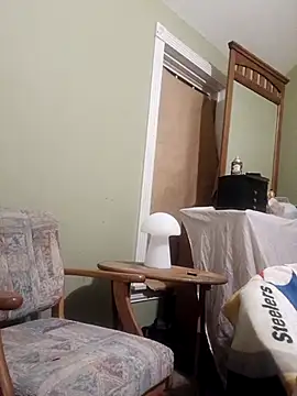 Snapshot of FUNINWV9 chatting on 09-12-25, 05:51 FUNINWV9 online show from 09-12-25, 05:51