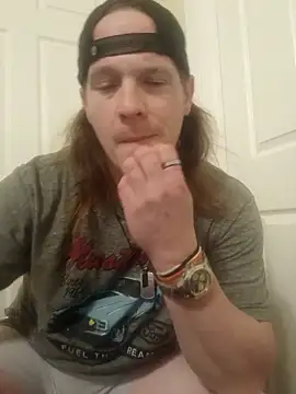 Snapshot of FUNINWV9 chatting on 02-11-26, 05:51 FUNINWV9 online show from 02-11-26, 05:51