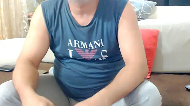 Snapshot of LiONTURK chatting on 02-09-25, 05:43 LiONTURK online show from 02-09-25, 05:43