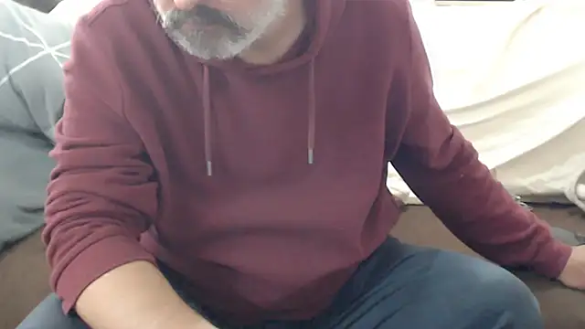 Snapshot of LiONTURK chatting on 02-26-25, 02:46 LiONTURK online show from 02-26-25, 02:46