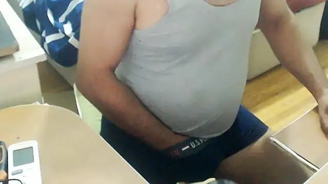 Snapshot of LiONTURK chatting on 09-27-25, 09:09 LiONTURK online show from 09-27-25, 09:09