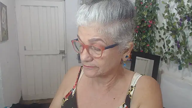 FunnyGrandma online show from 03-13-25, 12:16