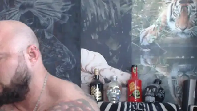 Snapshot of viking_30 chatting on 06-04-26, 05:57 viking 30 online show from 06-04-26, 05:57
