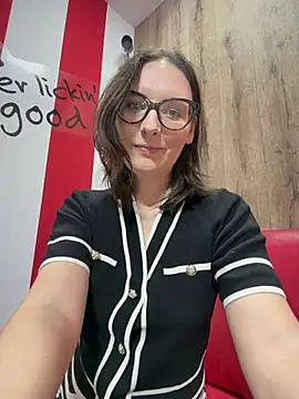 The Snowwhitee online show from 03-28-26, 07:13