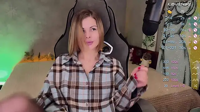 Snapshot of Your_Sweet_Lilu chatting on 12-11-24, 09:23 Your Sweet Lilu online show from 12-11-24, 09:23