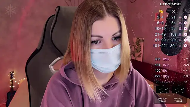 Snapshot of Your_Sweet_Lilu chatting on 02-13-25, 02:42 Your Sweet Lilu online show from 02-13-25, 02:42