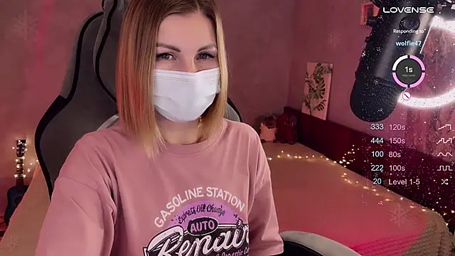 Snapshot of Your_Sweet_Lilu chatting on 02-17-25, 07:42 Your Sweet Lilu online show from 02-17-25, 07:42