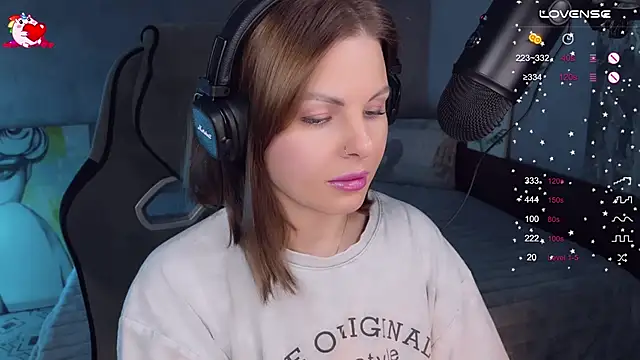 Snapshot of Your_Sweet_Lilu chatting on 10-01-25, 03:40 Your Sweet Lilu online show from 10-01-25, 03:40