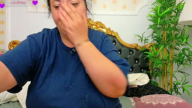 AleshaArabian online show from 04-10-26, 01:44