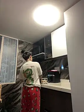 Snapshot of EmmyEvans1 chatting on 09-23-25, 12:02 EmmyEvans1 online show from 09-23-25, 12:02