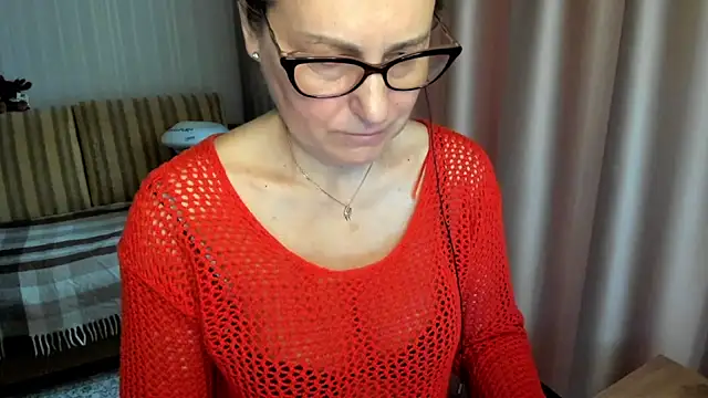 lauraoven online show from 03-02-26, 06:58