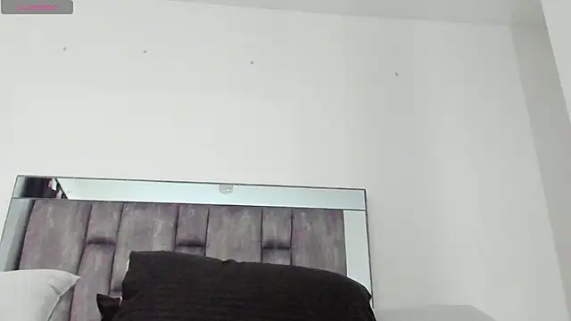 Snapshot of alyssia_ocean chatting on 05-14-26, 12:56 alyssia ocean online show from 05-14-26, 12:56