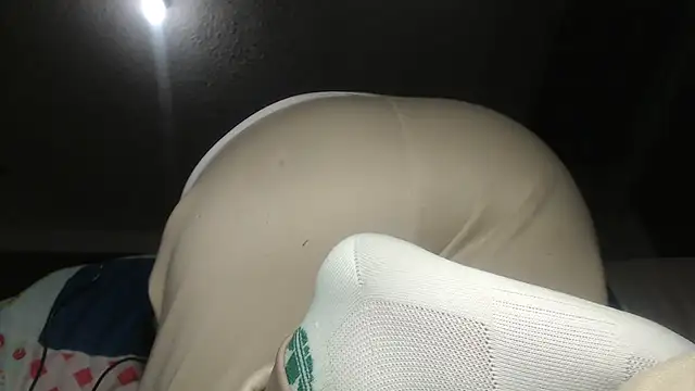 Snapshot of prettyangelsquirt chatting on 10-16-25, 10:33 prettyangelsquirt online show from 10-16-25, 10:33