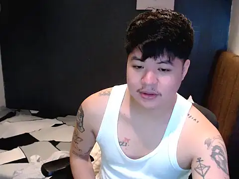 Snapshot of ASIANken911 chatting on 11-22-25, 08:35 ASIANken911 online show from 11-22-25, 08:35