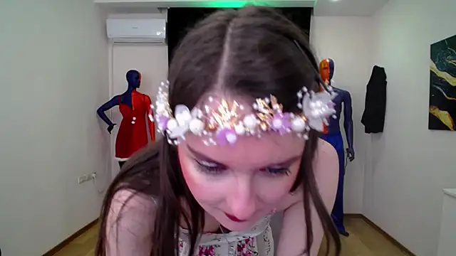 Snapshot of CloudGrace chatting on 02-04-25, 06:25 CloudGrace online show from 02-04-25, 06:25