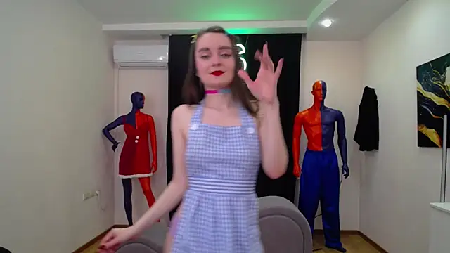 Snapshot of CloudGrace chatting on 02-12-25, 06:19 CloudGrace online show from 02-12-25, 06:19