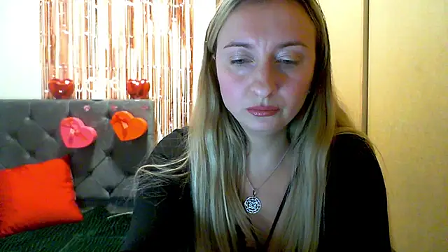 SusanCurt online show from 02-12-26, 02:34