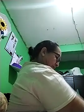 LaGochis07 online show from 09-08-25, 11:59