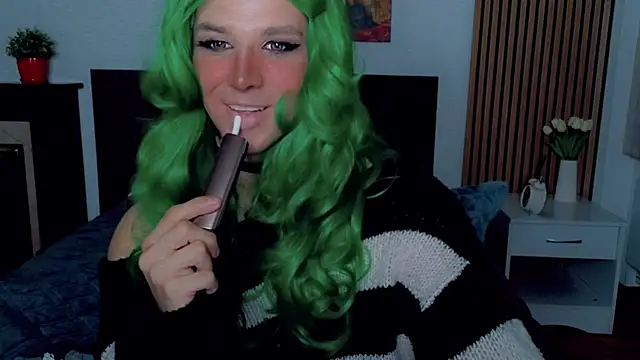 Snapshot of HelenSpellman chatting on 07-01-26, 12:01 HelenSpellman online show from 07-01-26, 12:01
