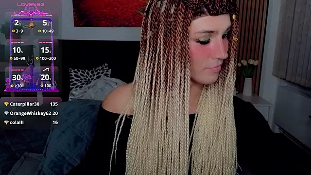 Snapshot of HelenSpellman chatting on 07-13-26, 11:40 HelenSpellman online show from 07-13-26, 11:40
