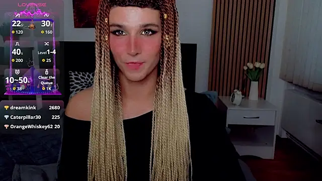 Snapshot of HelenSpellman chatting on 07-14-26, 02:05 HelenSpellman online show from 07-14-26, 02:05