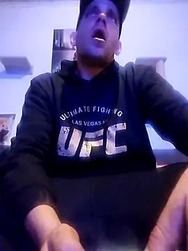 Snapshot of Codymc89 chatting on 10-21-25, 08:20 Codymc89 online show from 10-21-25, 08:20